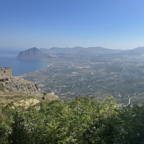 Foto 9 di 13, apri a grandezza piena